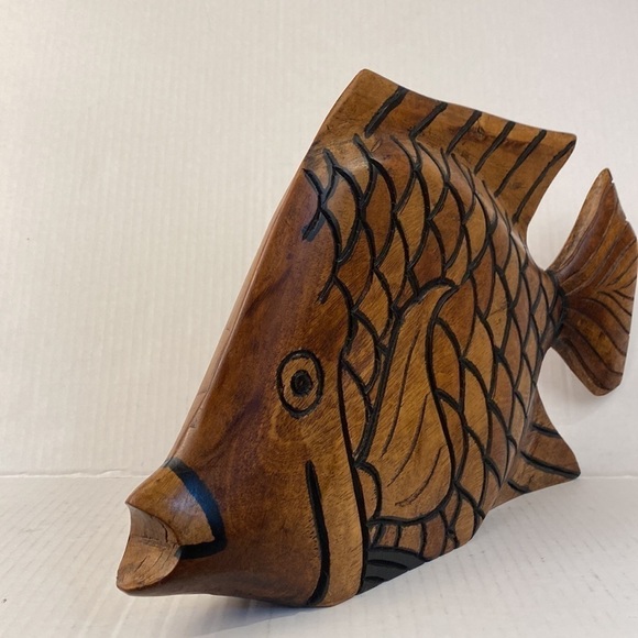 Carved wooden fish, large figurine wood decor animal vintage handmade - Picture 6 of 10
